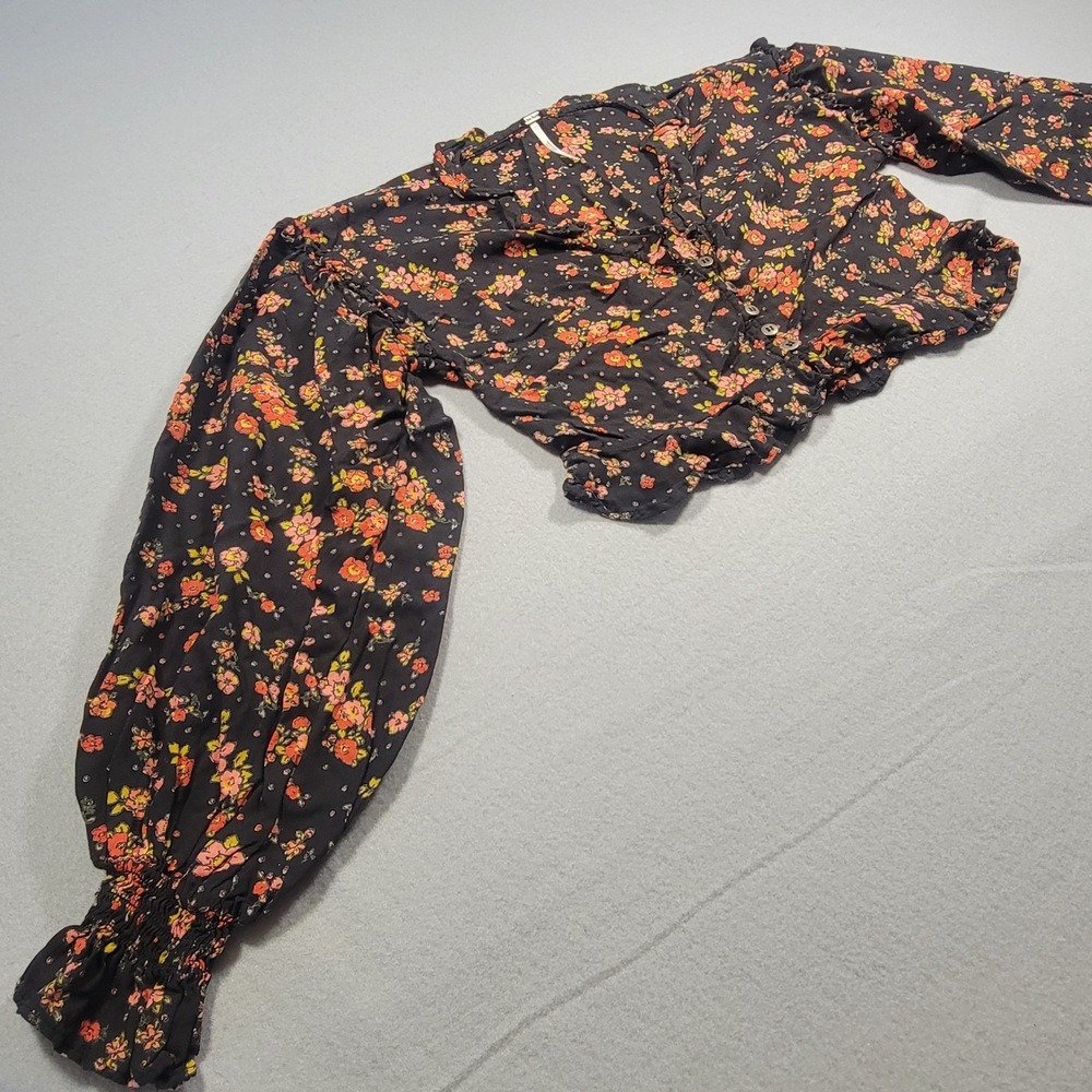 Free People Secret Garden Crop Top Floral Ruffle Button Boho Black Women's XS - Picture 3 of 11